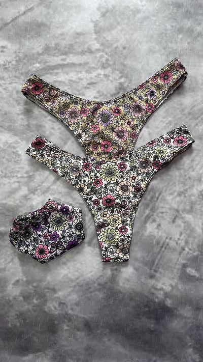 PACK X3 DE BOMBIS FLORES CORTE EN V 