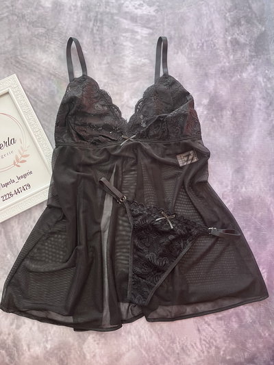 Camisolín de encaje y tul, corpiño triangulo y less regulable (abierto atrás) HORMONA