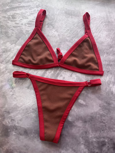 Bikini PRETA de morley y lycra (corpiño triangulo y less regulable)