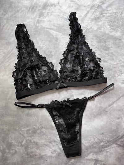 Conjunto CELI de encaje,corpiño triangulo y less regulable 320