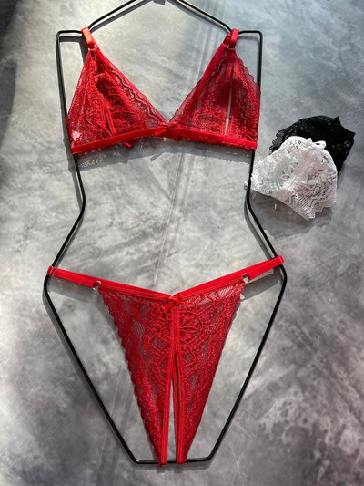 Conjunto RUTERO,corpiño triangulo y less regulables/ambos c/ abertura 969