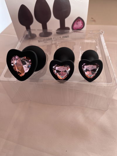 PLUG ANAL DE SILICONA CON CORAZON PINK TALLE MEDIUM 