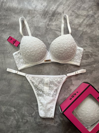 Conjunto de LARA con taza soft y less regulable