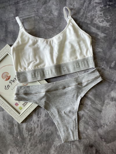 Conjunto, corpiño tipo top con colaless tiro alto BRIGITTE