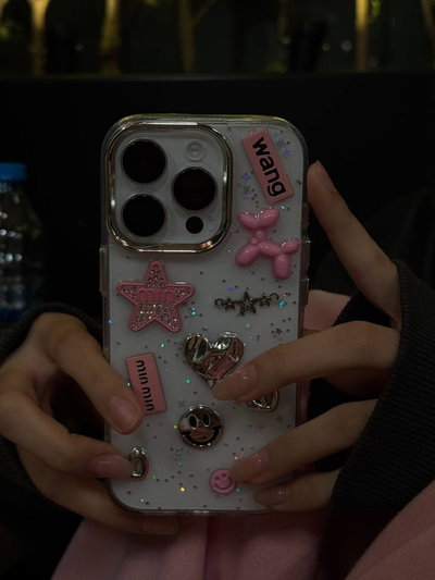 Case charms pink