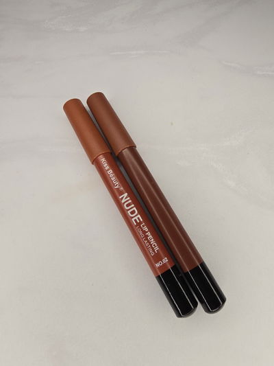 labial nude kiss beauty