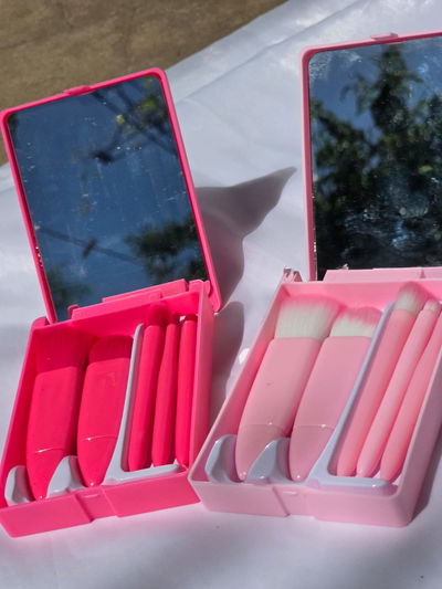 set de brochas con espejo