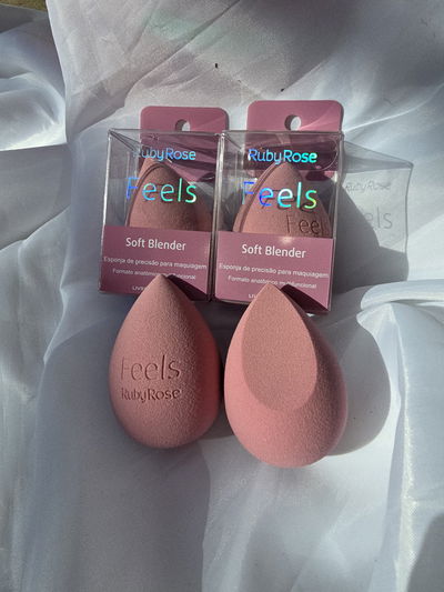 Esponja de maquillaje ruby rose