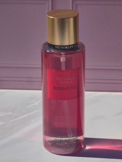 Body splash romantic