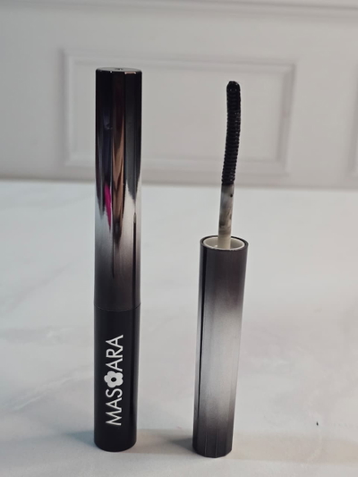 mascara de pestañas fina tei