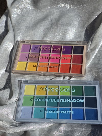 paleta de sombras colorfoul miss lara