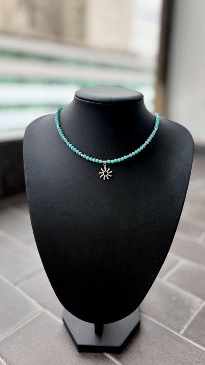 Collar Pía 