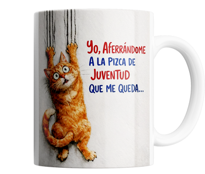 yo aferrándome ala  pizca de juventud que me queda  - meme 