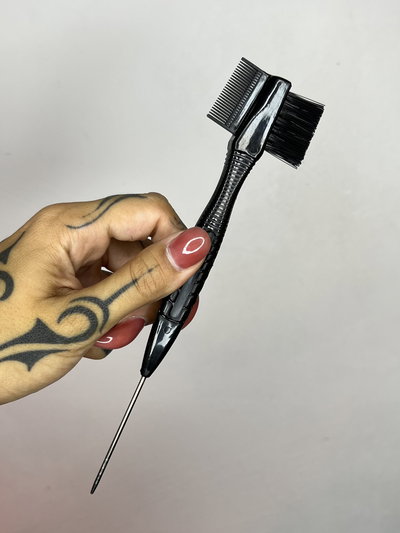 Cepillo baby hair + cola metálica 