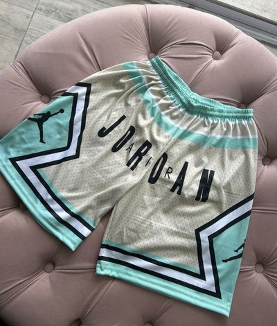 Short Jordan celeste