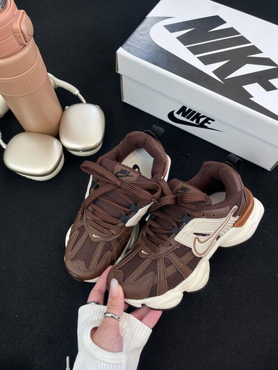 Zapatillas Nk chocolate
