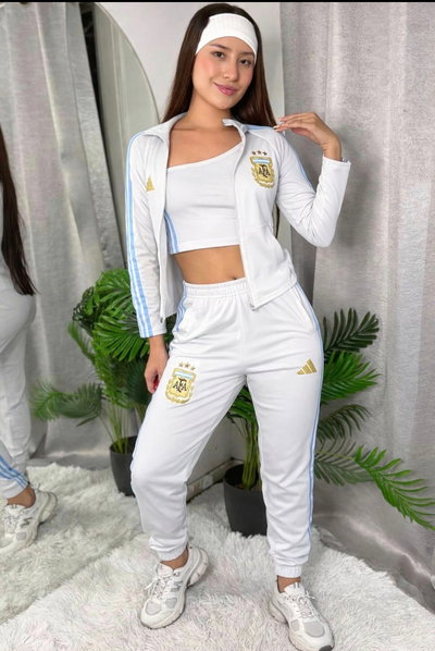 Conjunto Afa bordado Blanco con oro 
