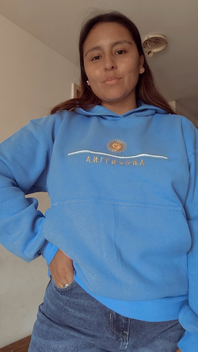 Buzo canguro  Argentina liso celeste 