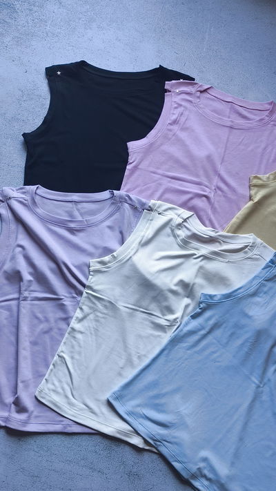 Musculosa básica estrella