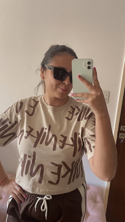 Remera crop nk Beige 