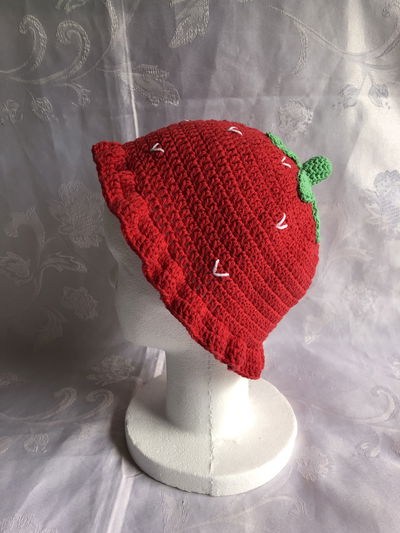 strawberry hat 