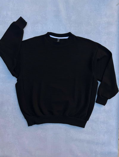 Cuello Redondo Oversize Black