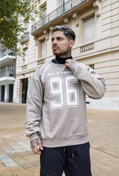 Cuello Redondo Oversize 96