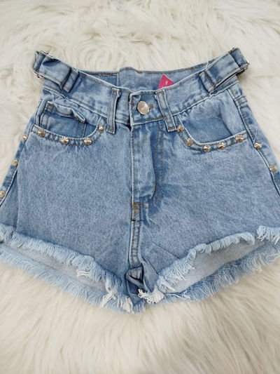 Short Lisa