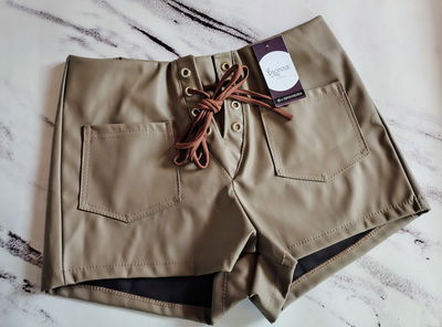 Short polipiel