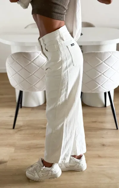 Baggy off white 