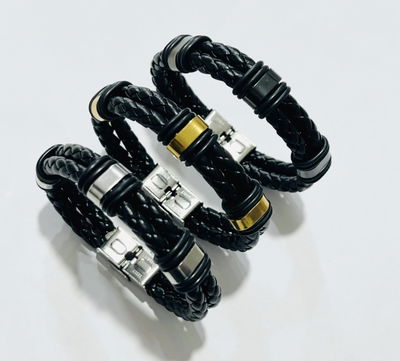 Pulsera cuerina con acero