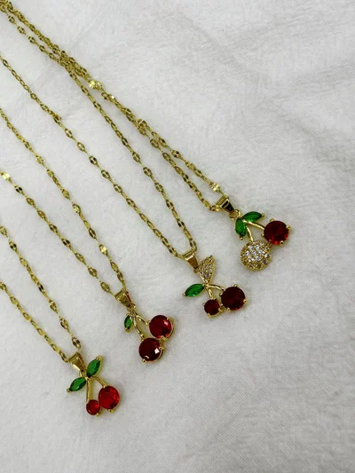 Collar Cherry Acero Dorado y Plateado 