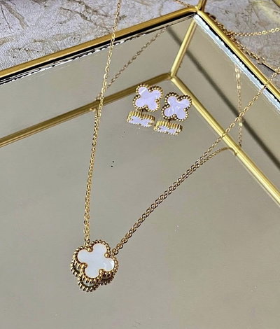 Set Collar y Aros Trébol Acero Dorado PROMO!