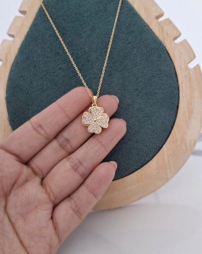 Collar Acero Dorado Giratorio Trebol Strass