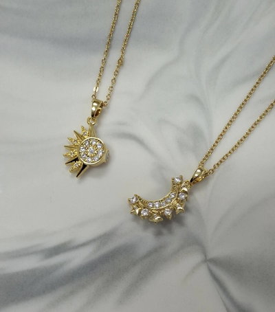 Collar Acero Dorado Sol y Luna para compartir 