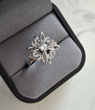 Anillo Regulable Giratorio Plateado - Dorado