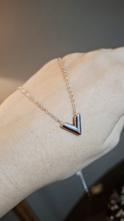 Collar Acero V