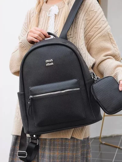 Mochila + Monedero Min Min