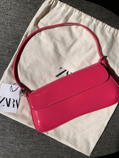Cartera Zara 