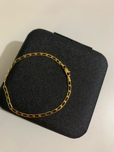 Pulsera enchapada en oro