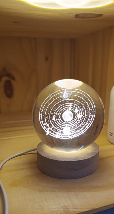 Esfera Mágica Cristal 3D - LED Luz de noche USB