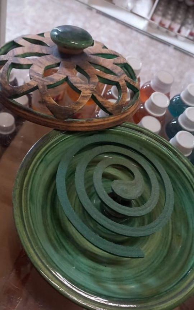 Porta espiral diseño artesanal rústico de cerámica