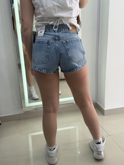 Short Nati