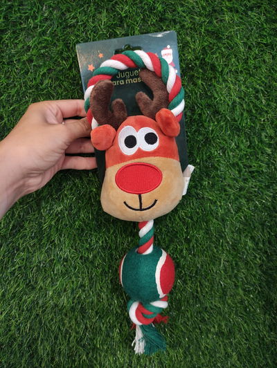 Peluche Reno Con Pelota