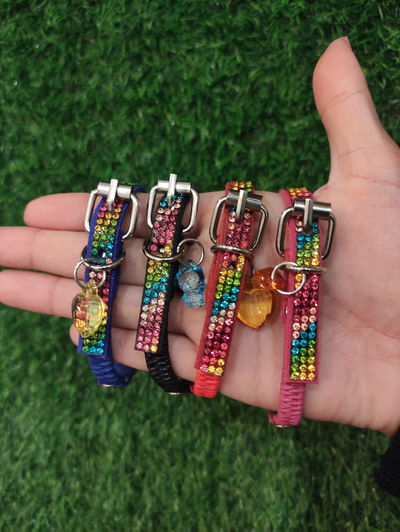 Collar Gamuzado Con Strass Coloridos Elastizado 