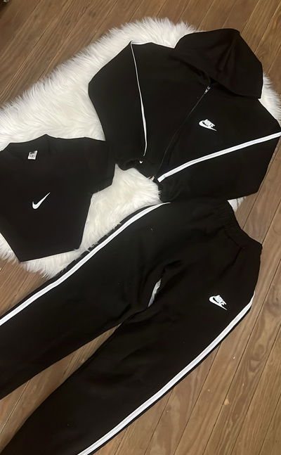 Conjunto frizado de Dama trio Nike