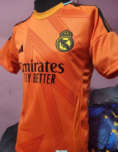 Camiseta Real Madrid suplente 2024/25