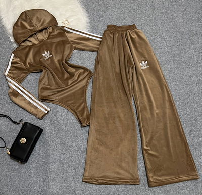 Conjunto Plush body y pantalón