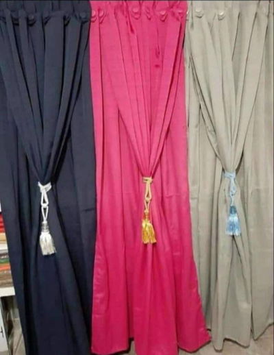 CORTINA MADRAS LISO PESADO SIN BOTONES 