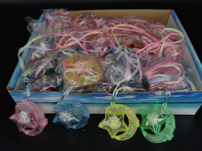 Colgante estrella y luna x 12 unidades 